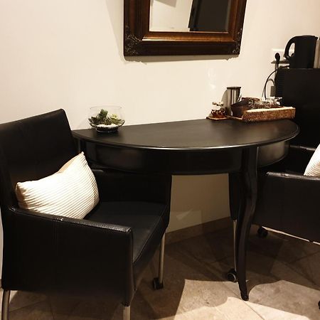 B&B Werfzicht Urk Esterno foto