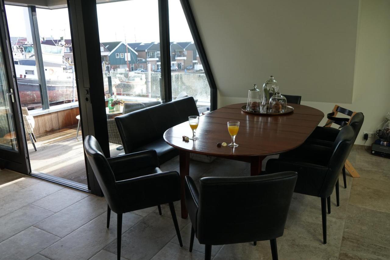 B&B Werfzicht Urk Esterno foto