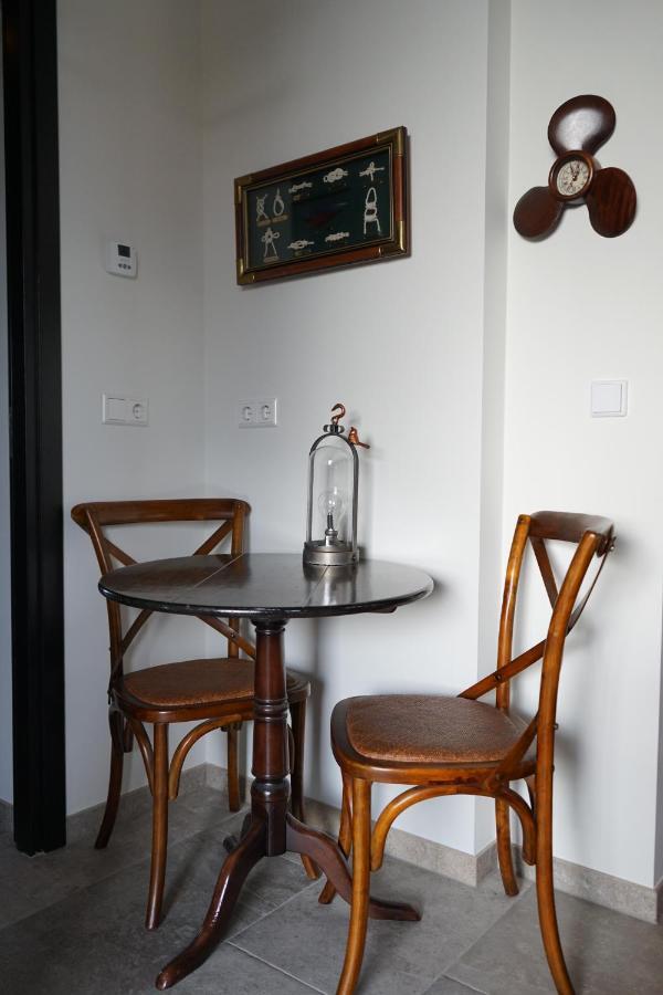 B&B Werfzicht Urk Esterno foto