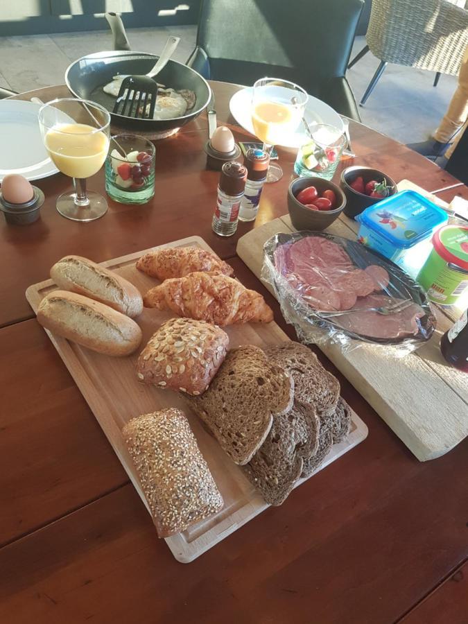 B&B Werfzicht Urk Esterno foto