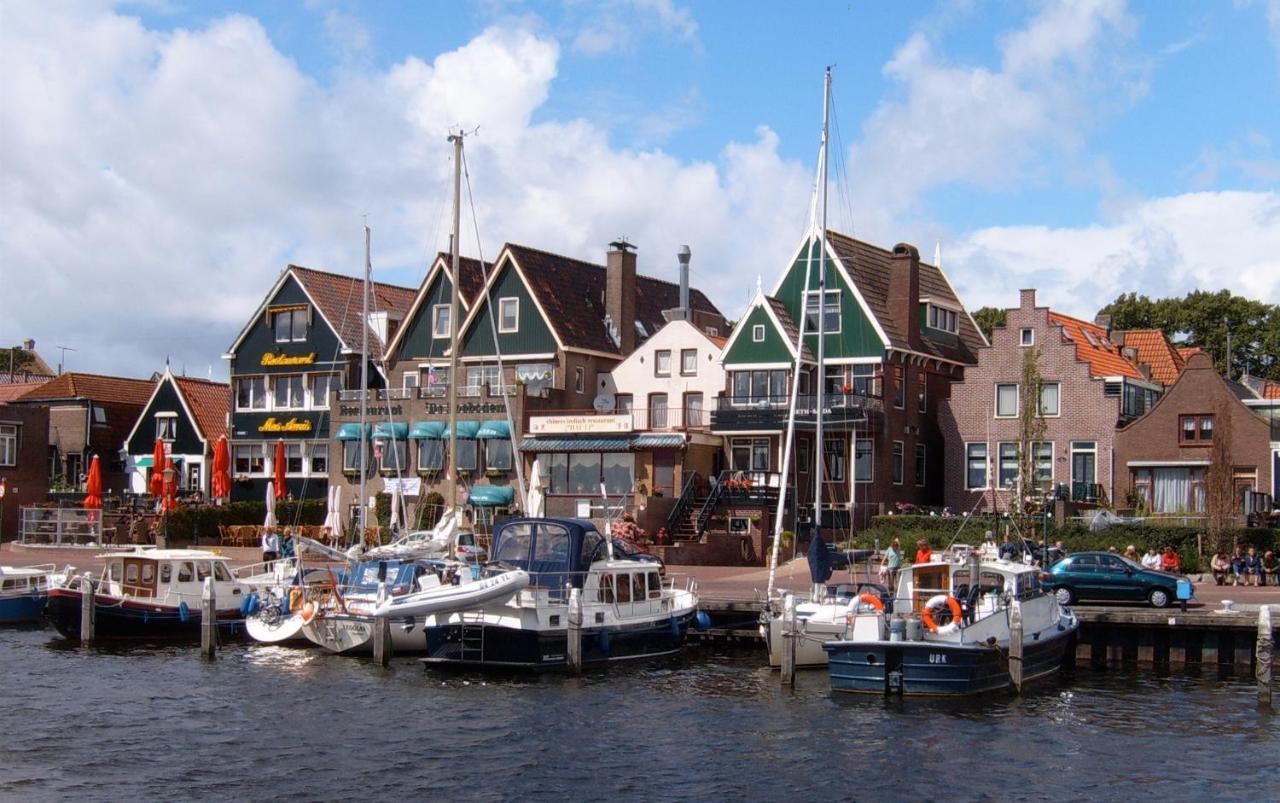 B&B Werfzicht Urk Esterno foto
