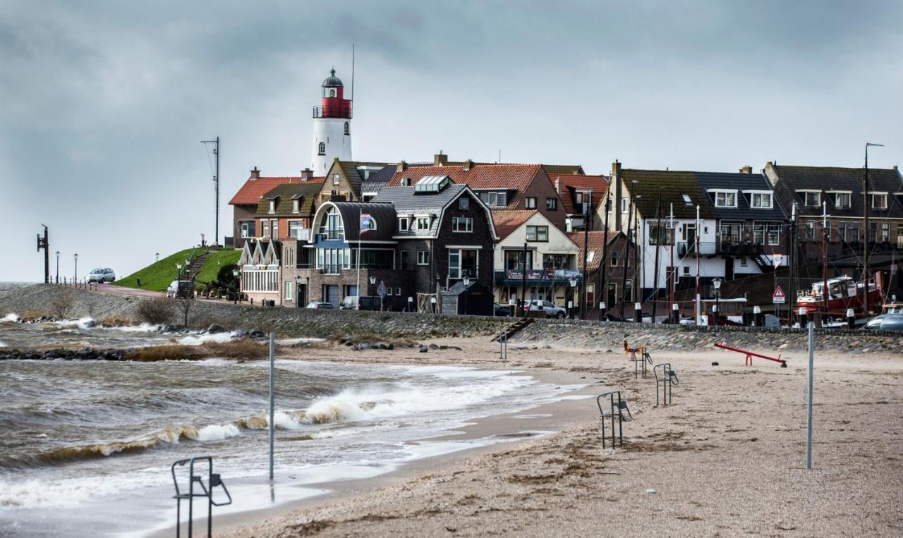 B&B Werfzicht Urk Esterno foto